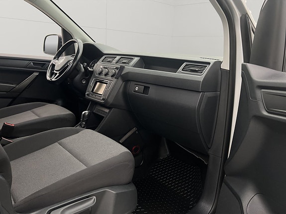 Volkswagen Caddy 24 of 28