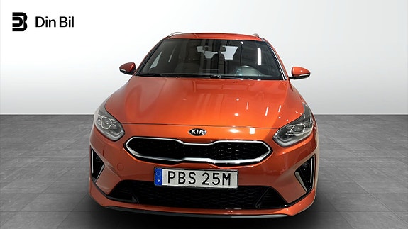 Kia Ceed 4 of 12