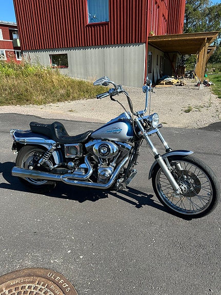 Harley-Davidson FXDWG Dyna Wide Glide 3 of 3