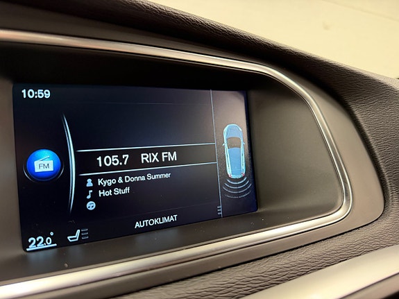 Volvo V40 15 of 17