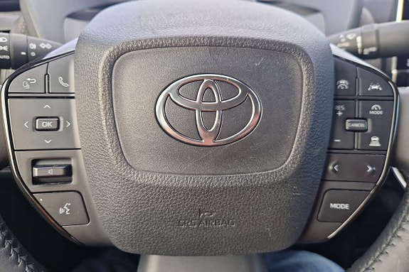 Toyota bZ4X 15 of 15