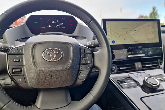 Toyota bZ4X 13 of 15