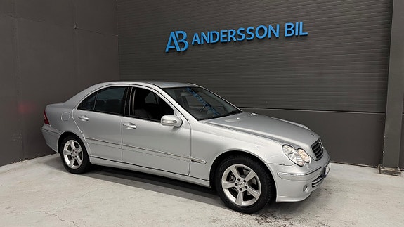 Mercedes-Benz C180 4 of 27