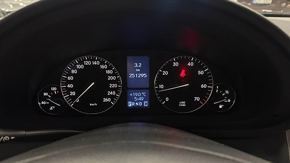 Mercedes-Benz C180 19 of 27