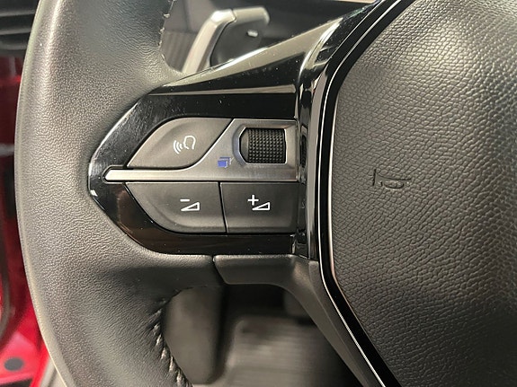 Peugeot 2008 25 of 26