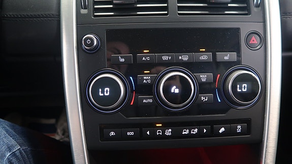 Land Rover Discovery Sport 16 of 16
