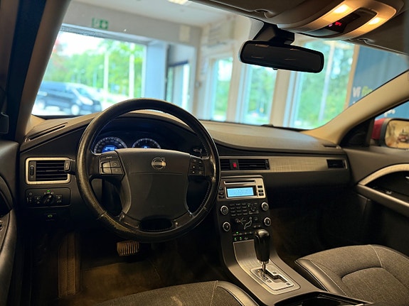 Volvo XC70 9 of 13
