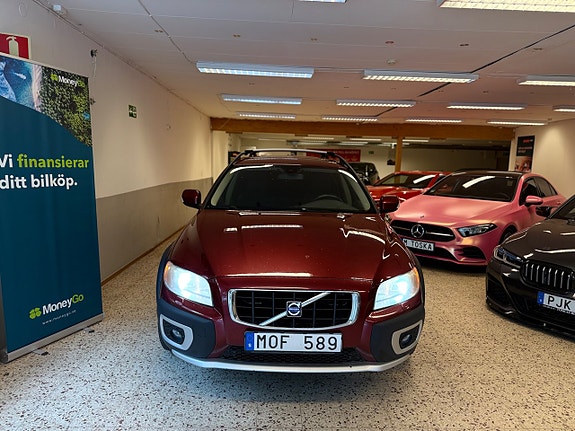 Volvo XC70 3 of 13