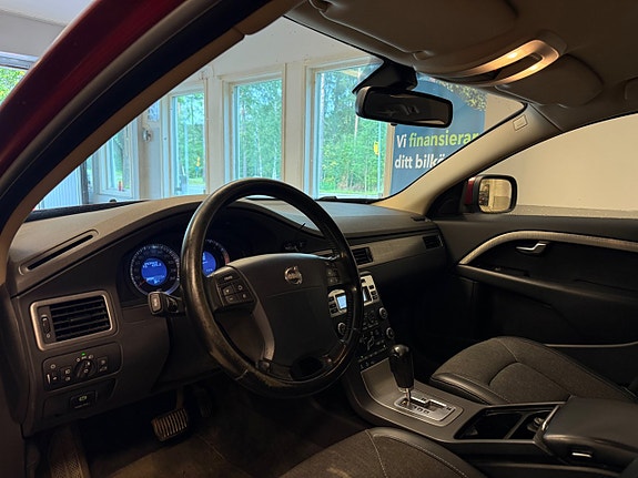 Volvo XC70 7 of 13