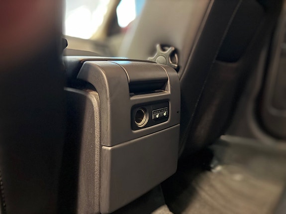 Volvo XC70 12 of 13
