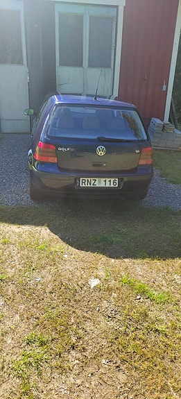 Volkswagen Golf IV 3 of 3