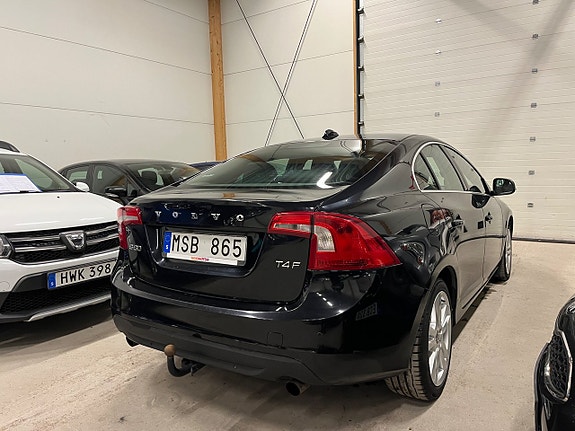 Volvo S60 3 of 13