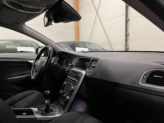Volvo S60 10 of 13