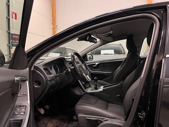 Volvo S60 12 of 13