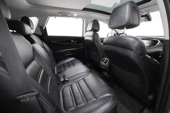 Kia Sorento 19 of 30
