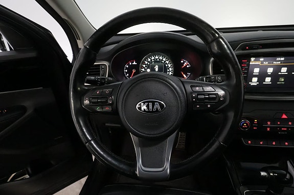 Kia Sorento 15 of 30