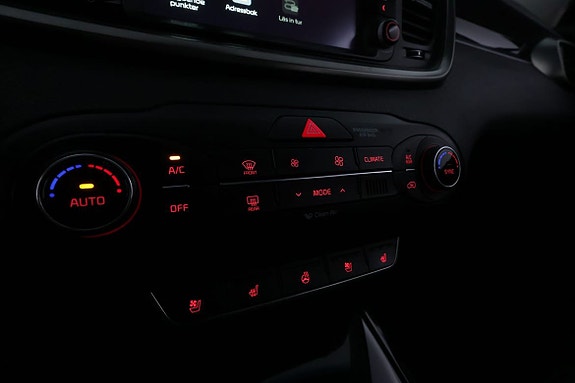 Kia Sorento 24 of 30