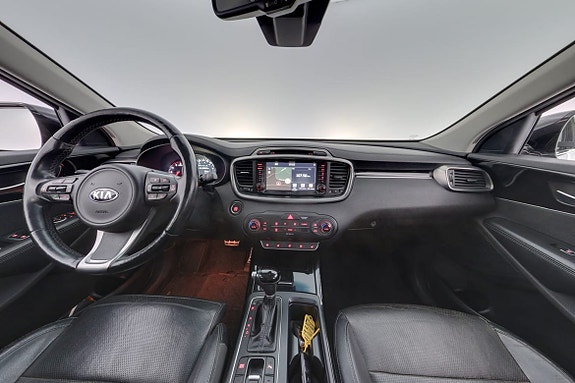 Kia Sorento 13 of 30