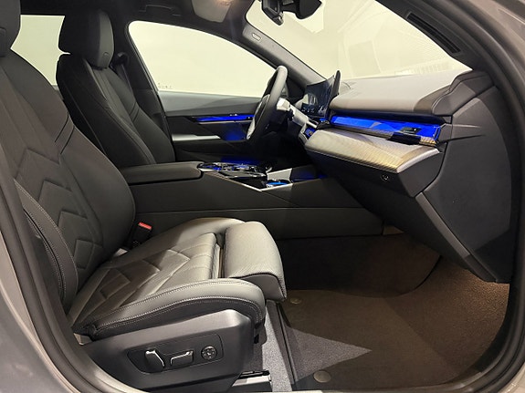 BMW i5 8 of 20