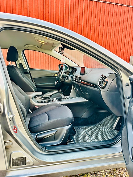 Mazda 3 9 of 11