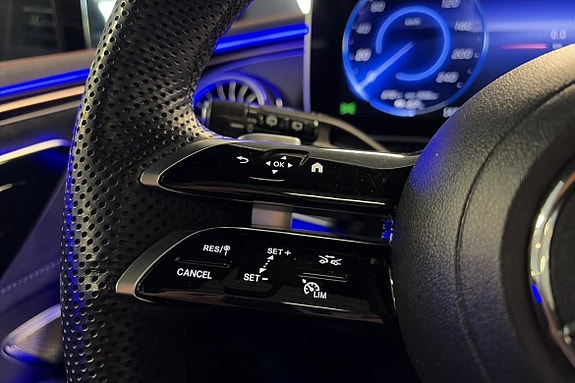 Mercedes-Benz EQE SUV 14 of 25