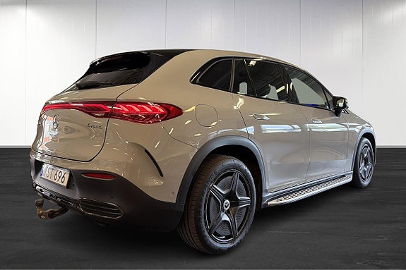 Mercedes-Benz EQE500 SUV 7 of 24
