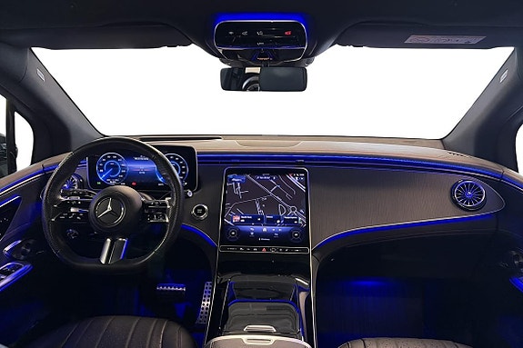 Mercedes-Benz EQE SUV 12 of 25