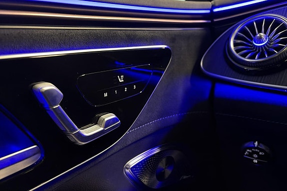 Mercedes-Benz EQE SUV 15 of 25