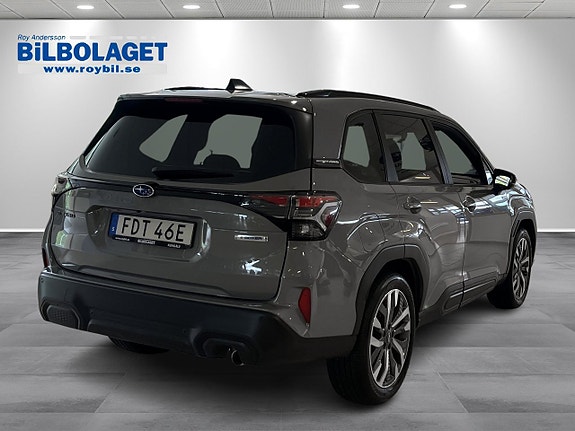 Subaru Forester 3 of 16