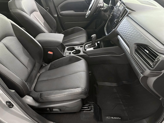 Subaru Forester 14 of 16