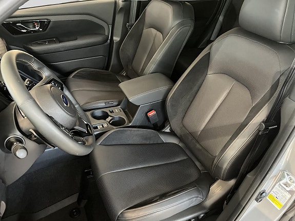 Subaru Forester 9 of 16