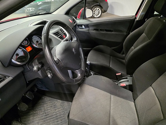Peugeot 207 6 of 10