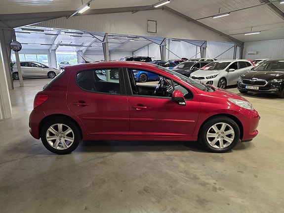 Peugeot 207 3 of 10