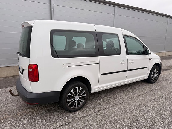 Volkswagen Caddy Maxi 4 of 22