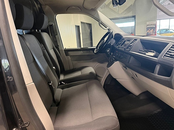 Volkswagen Transporter 3 of 7
