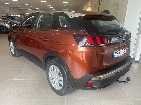 Peugeot 3008 4 of 6