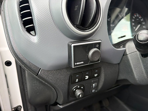 Peugeot Partner 24 of 24