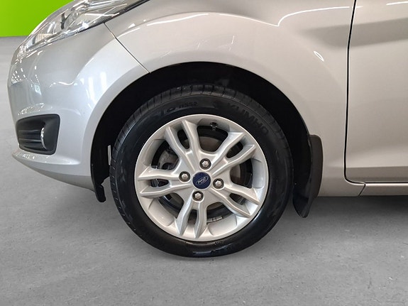 Ford Fiesta 8 of 16