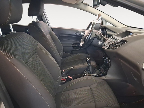 Ford Fiesta 14 of 16