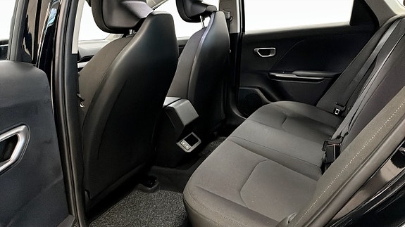 Kia K4 5 of 12