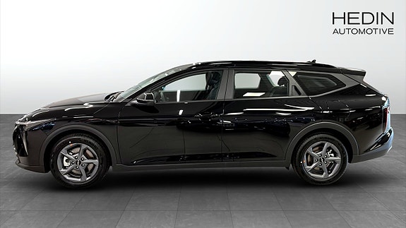 Kia K4 6 of 12