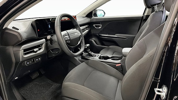 Kia K4 3 of 12