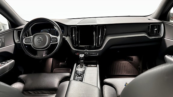 Volvo XC60 4 of 12