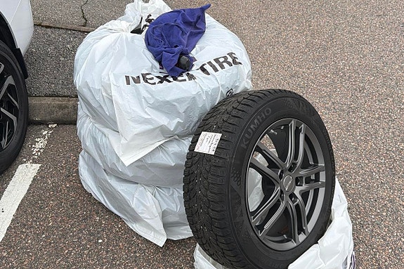 Toyota C-HR 16 of 17