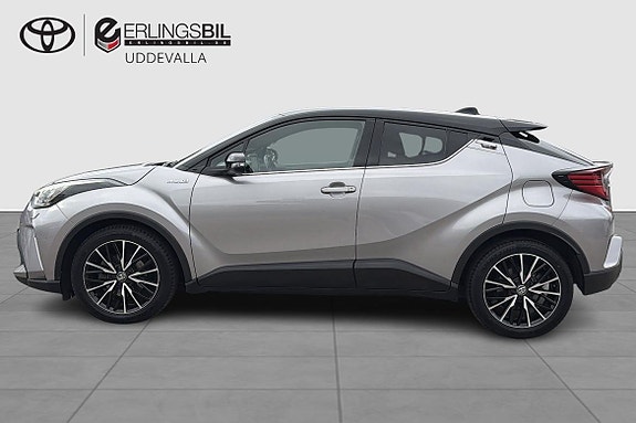 Toyota C-HR 4 of 17
