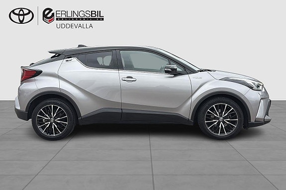 Toyota C-HR 14 of 17