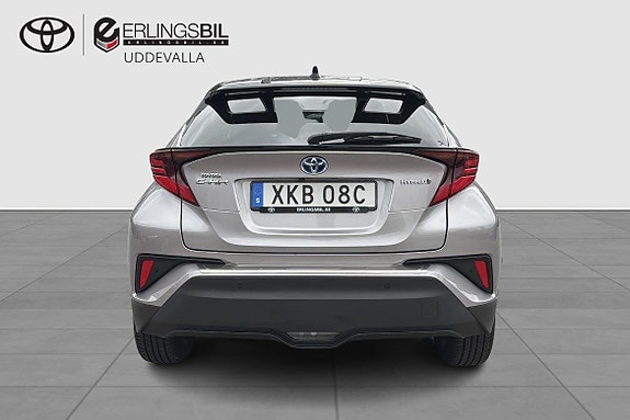 Toyota C-HR 5 of 17