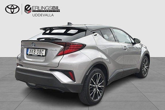 Toyota C-HR 13 of 17