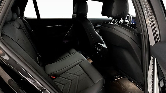 BMW 530e 5 of 9