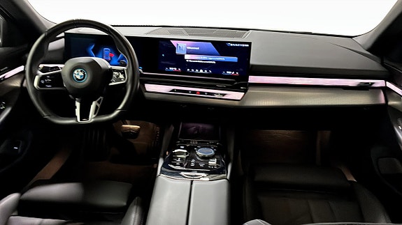 BMW 530e 4 of 9
